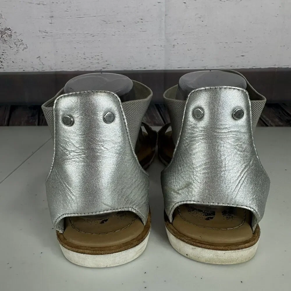 Sorel Sandals Womens 9.5 Silver Cross Strap Flat‎ Slip On Leather Ella